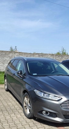 Ford Mondeo cena 50500 przebieg: 265734, rok produkcji 2017 z Warszawa małe 211